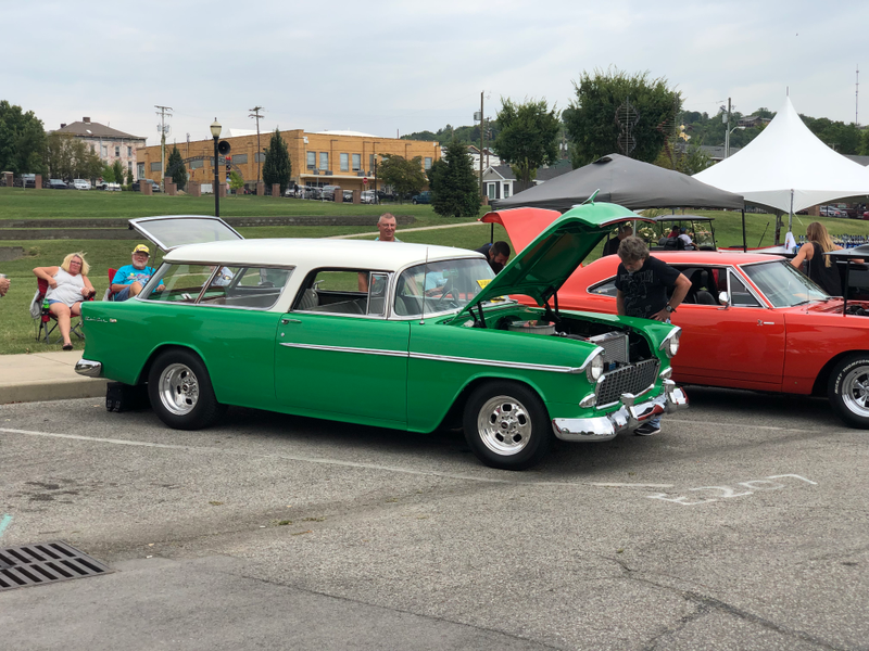 Illustration for article titled Car show in Madison (warning: obvs very big photo dump)